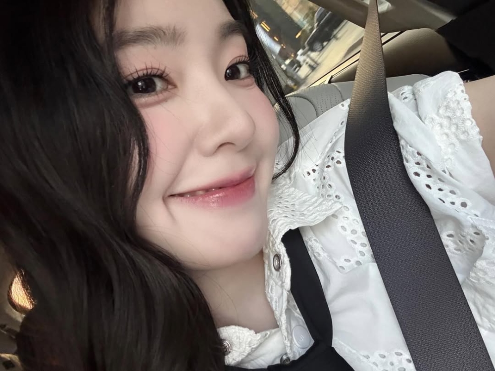 了解黑頭粉刺的成因、選擇適合自己膚質的產品,並養成良好的生活習慣,才能更有效告別草莓鼻!