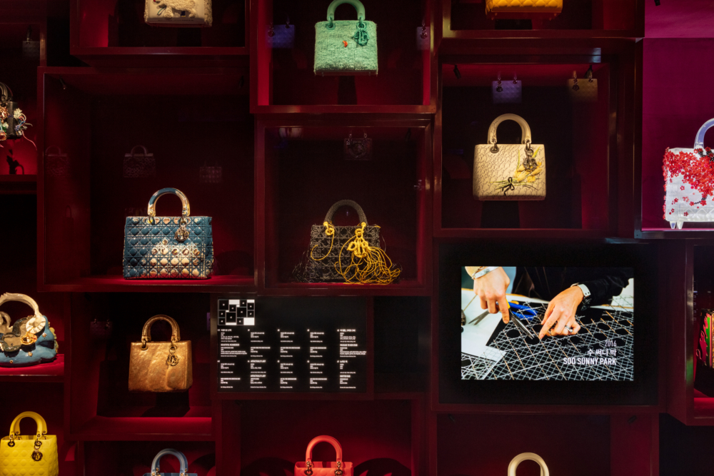 Lady Dior綻放韓國當代藝術