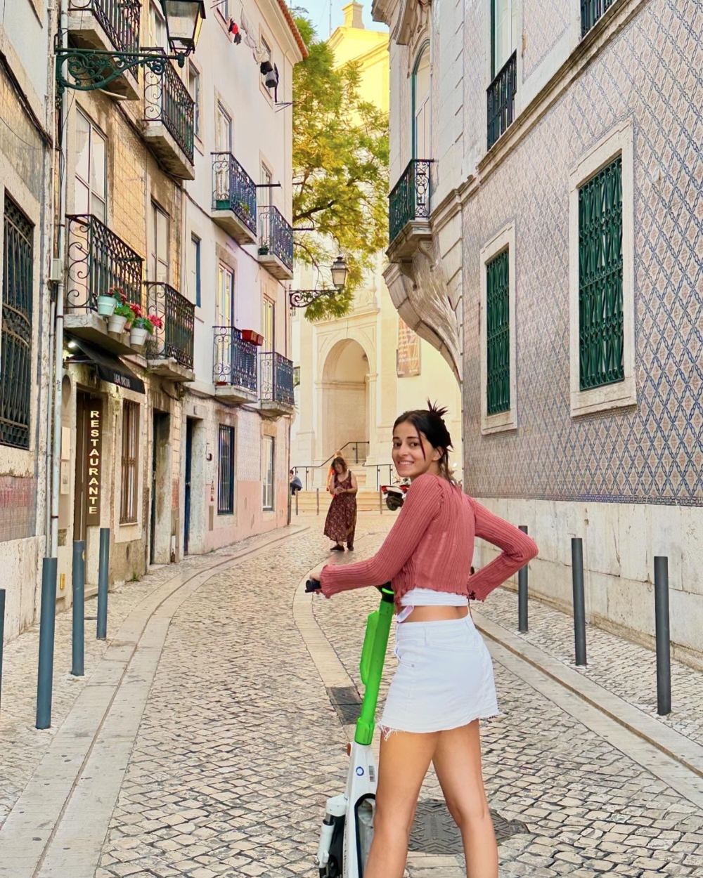 Ananya Panday表示作為一名公眾人物,她認識到自己擁有影響力