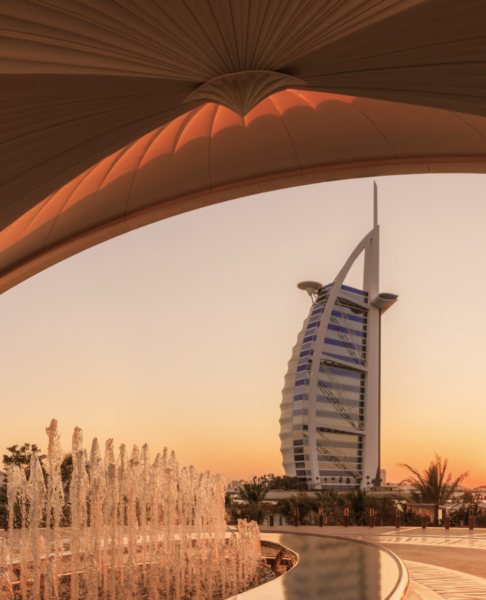 杜拜 Jumeirah 卓美亞港灣酒店正式開幕