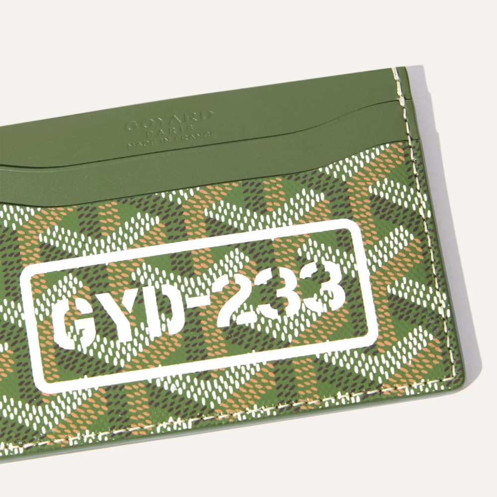 採用「GYD-233」標記。