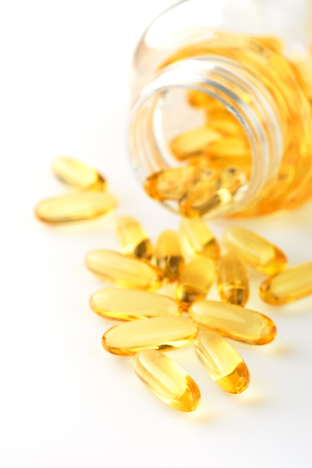 維他命E和魚油都是脂溶性維生素,為了避免肝臟過於負擔,建議分開食用時間會更好!