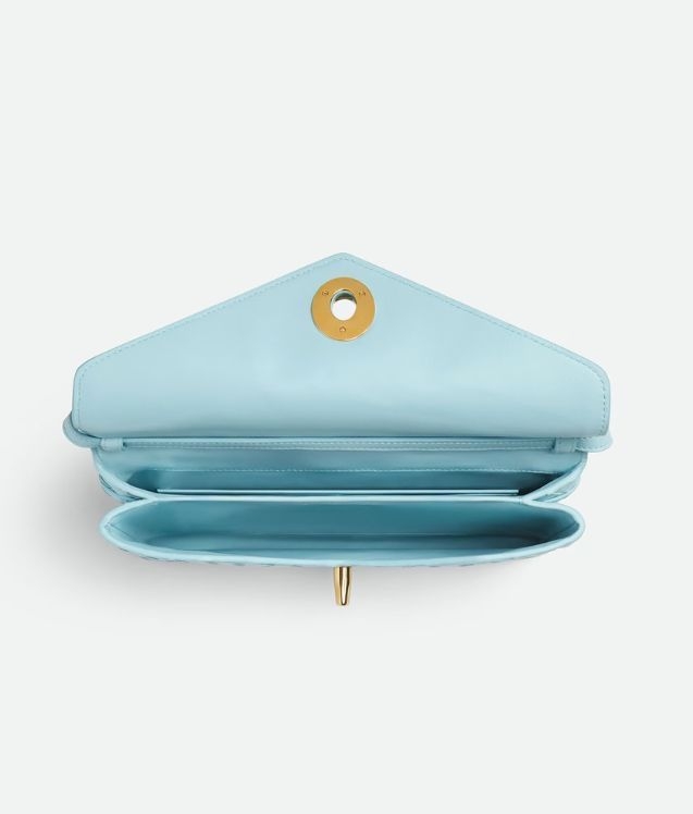 Bottega Veneta推出全新包款Knot Lock