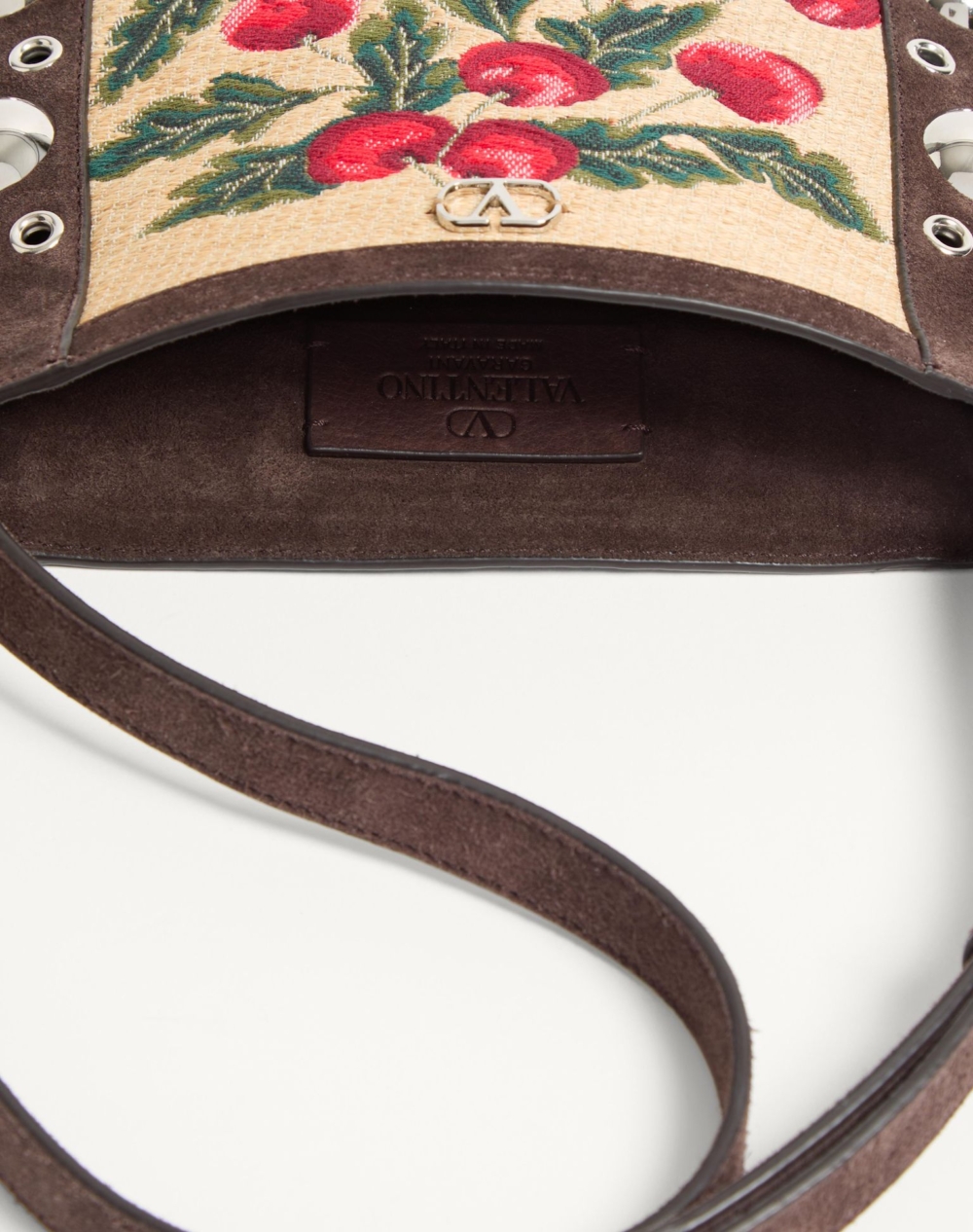 採用提花合成拉菲草製成。