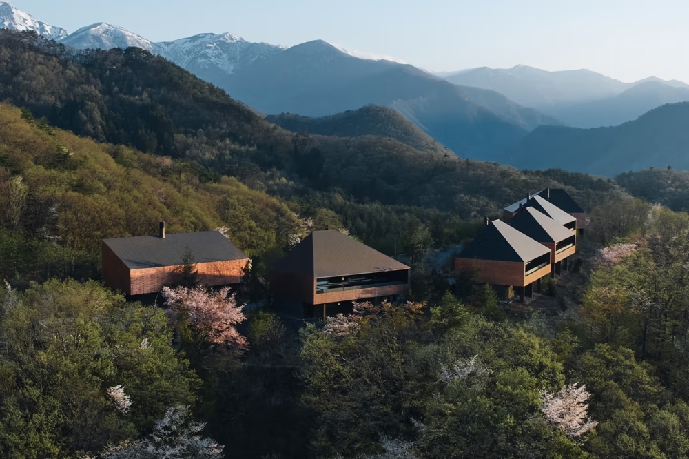 全新「NOT A HOTEL MINAKAMI TOJI」正式開幕。