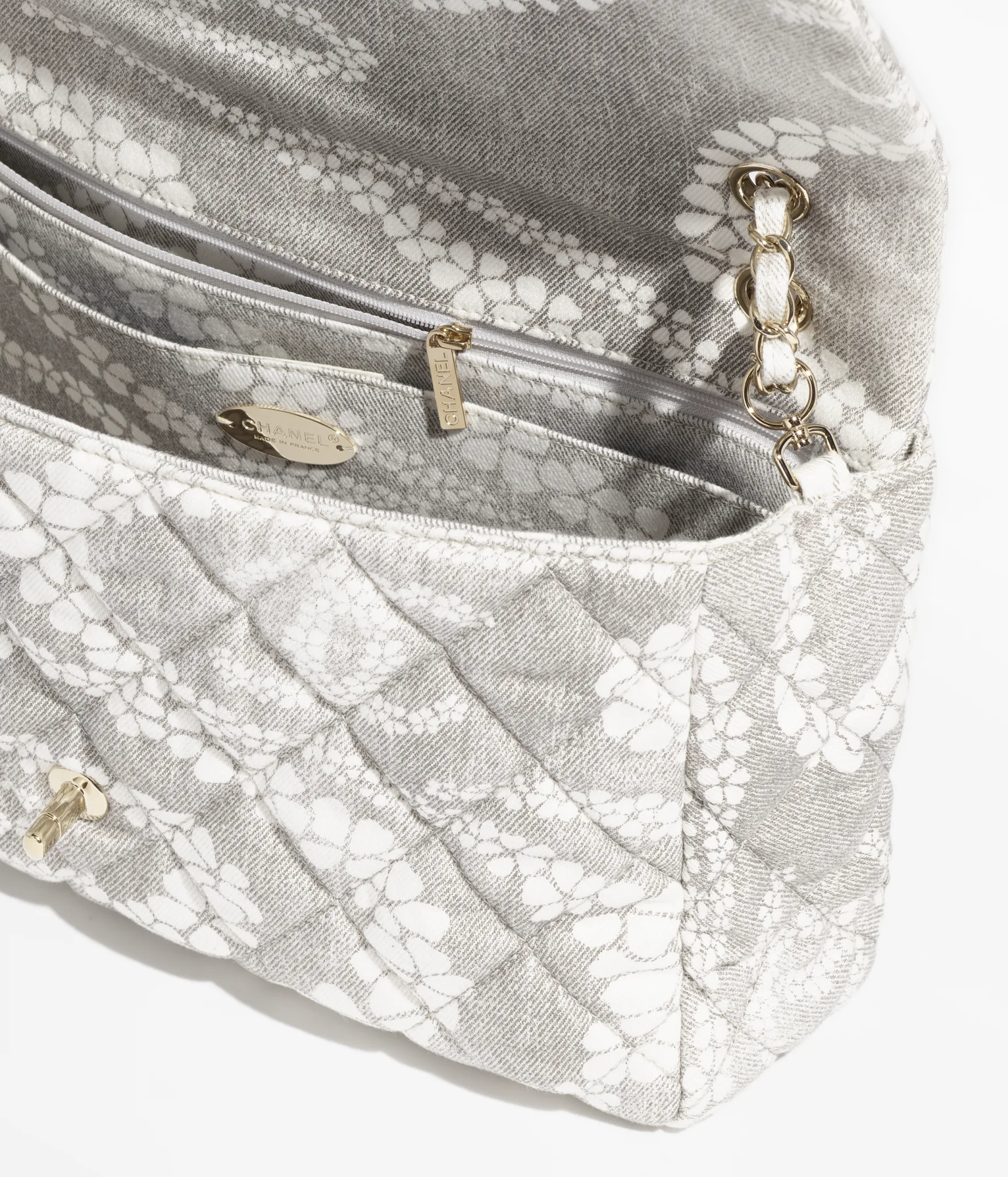 CHANEL Coco Beach 2025手袋：Maxi Flap Bag