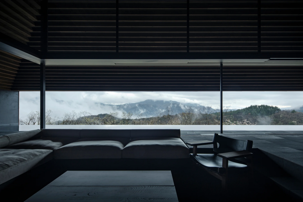 周圍環繞著令人嘆為觀止的美景和清新的空氣。