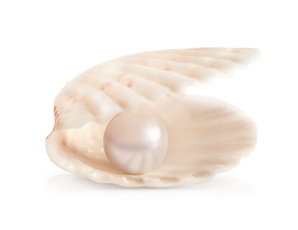 在傳統風水五行中，珍珠普遍被認為屬「水」元素，象徵智慧、包容和平靜。