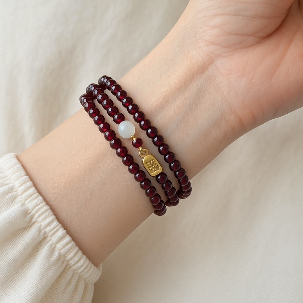 單身或氣血不足的女性特別適合佩戴石榴石