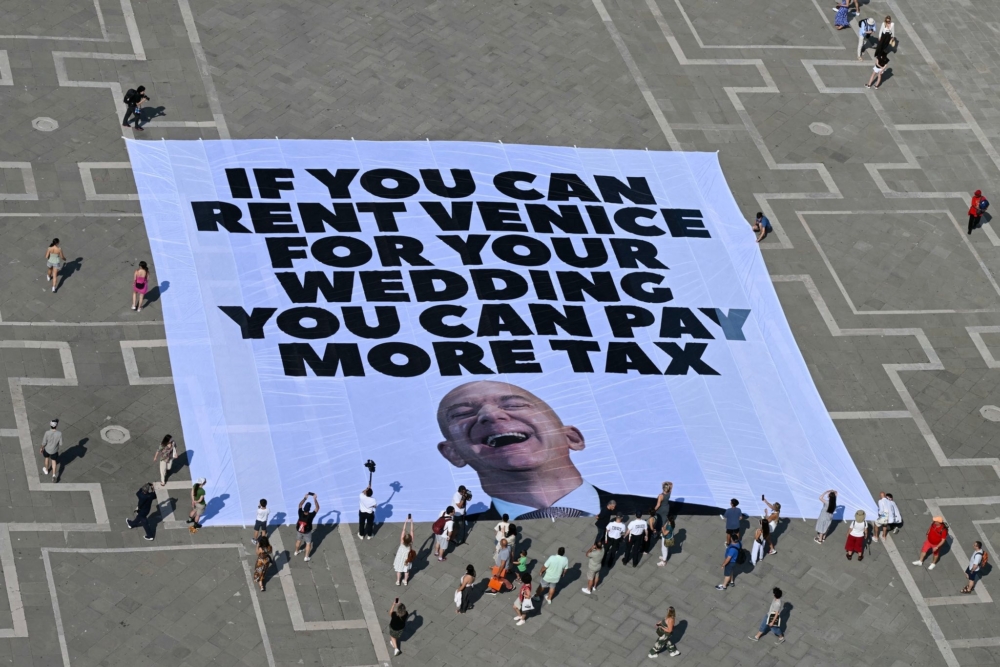 「No Space for Bezos」運動