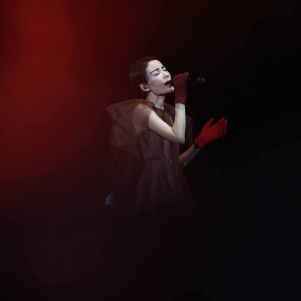 王菲的音樂充滿空靈、透亮的質感與影像作品，深刻影響了整整一代人