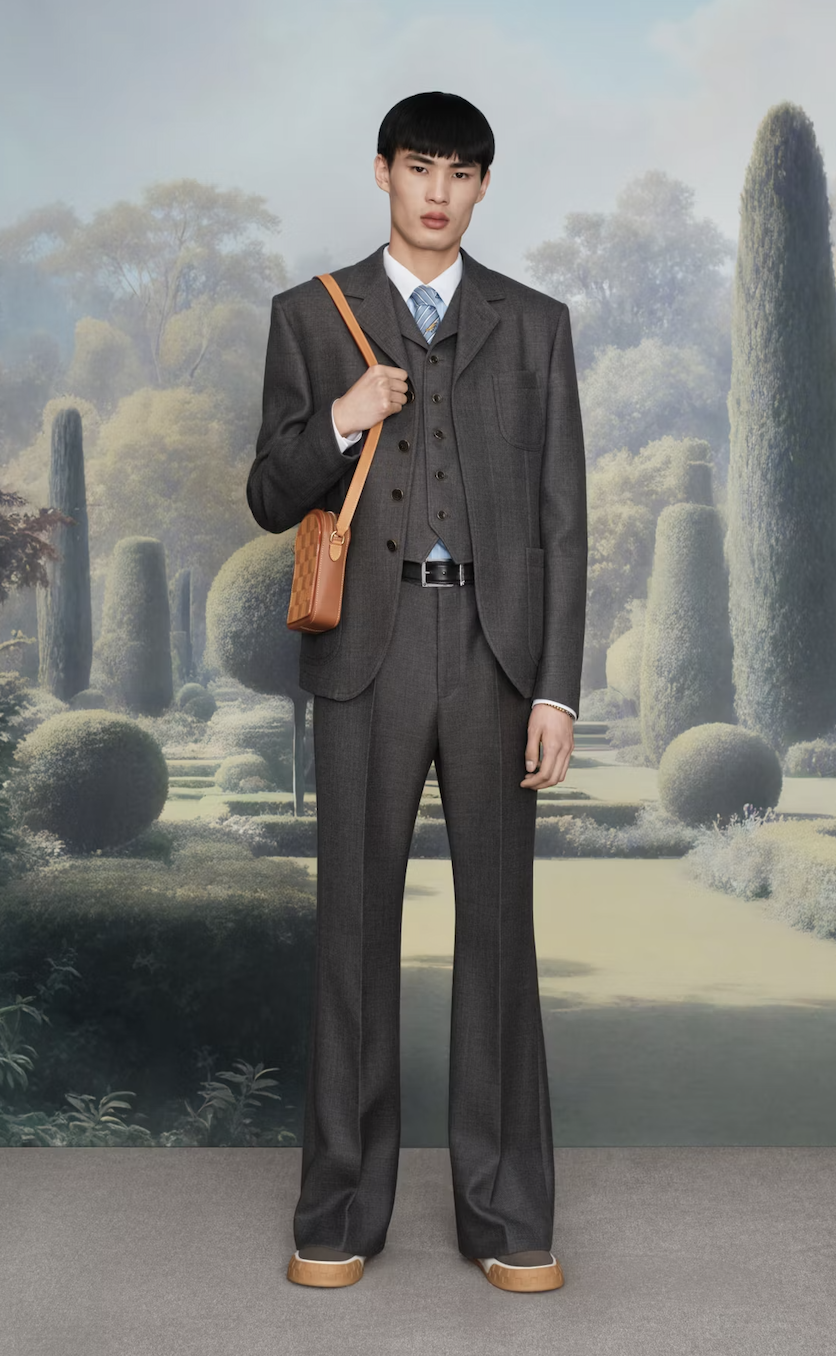 鄉村衣櫥的傳統剪裁和布料在剪裁和製作上融入了都市氣息