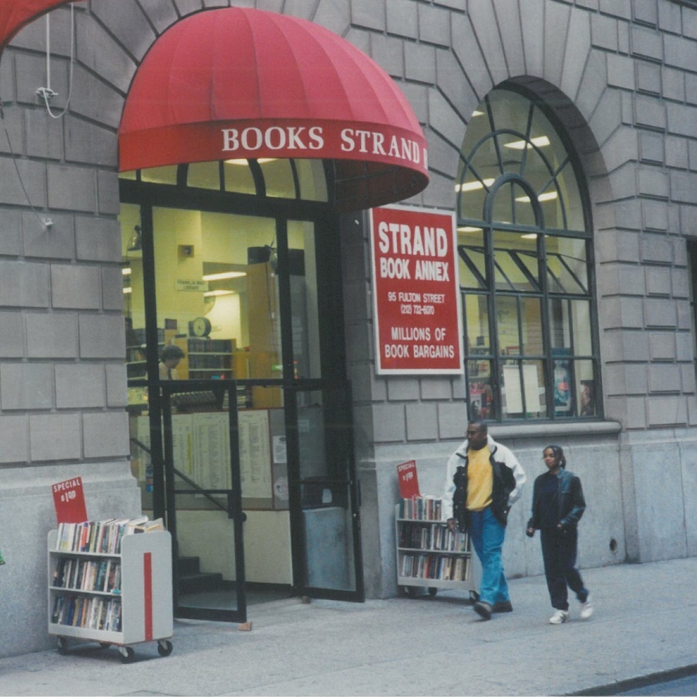 在大蕭條期間，Strand書店面臨著生存的挑戰