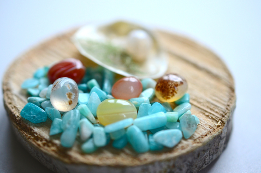 天河石的能量溫和，適與與多種水晶搭配，以增強特定功效或達到能量平衡