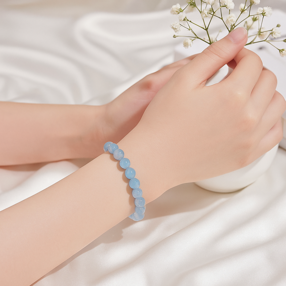 雖然藍水晶有諸多好處，但在佩戴和使用時也有一些藍水晶禁忌與注意事項需要留意。