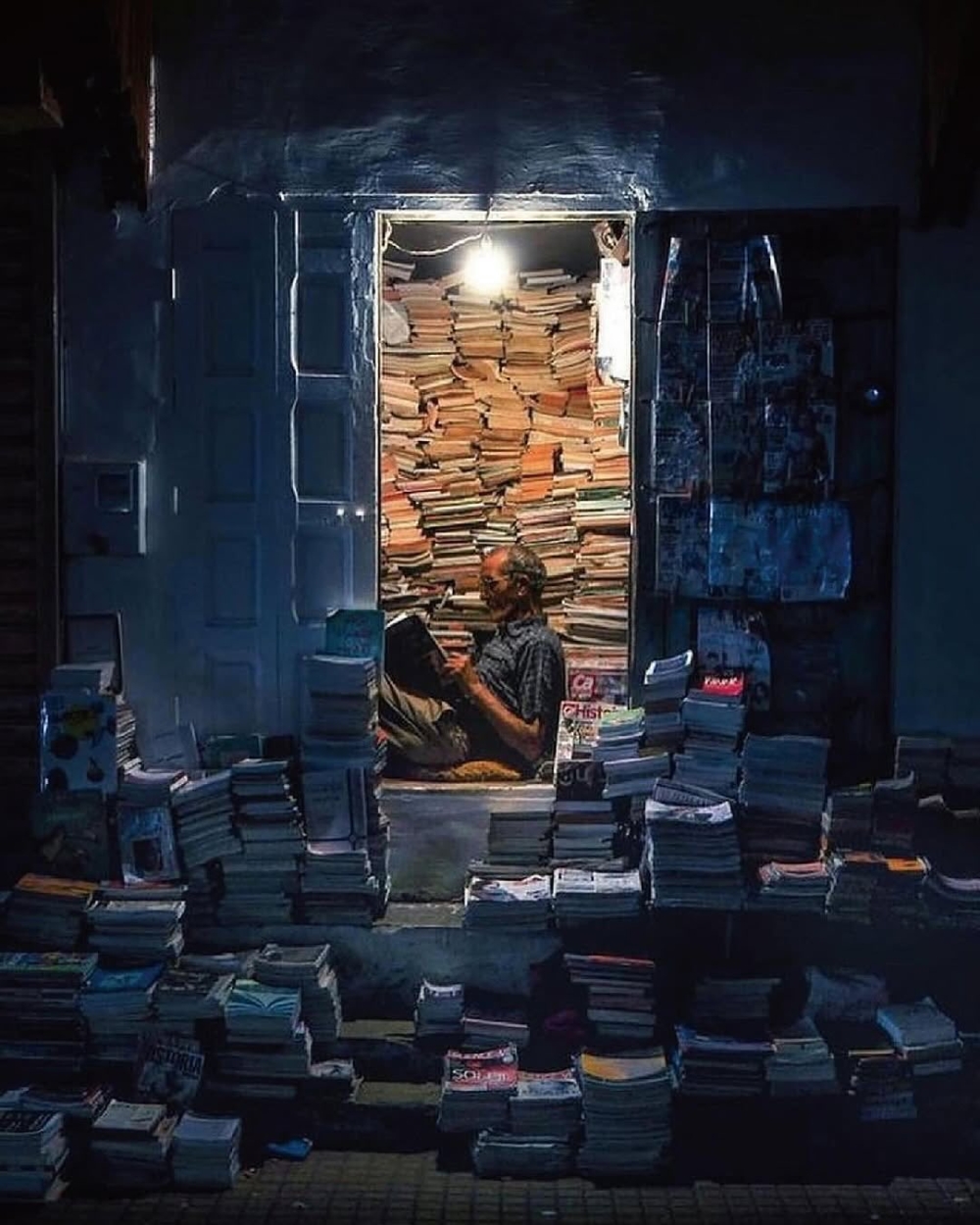 Mohamed Aziz 代表了那種從基層點燃閱讀文化的個人熱情