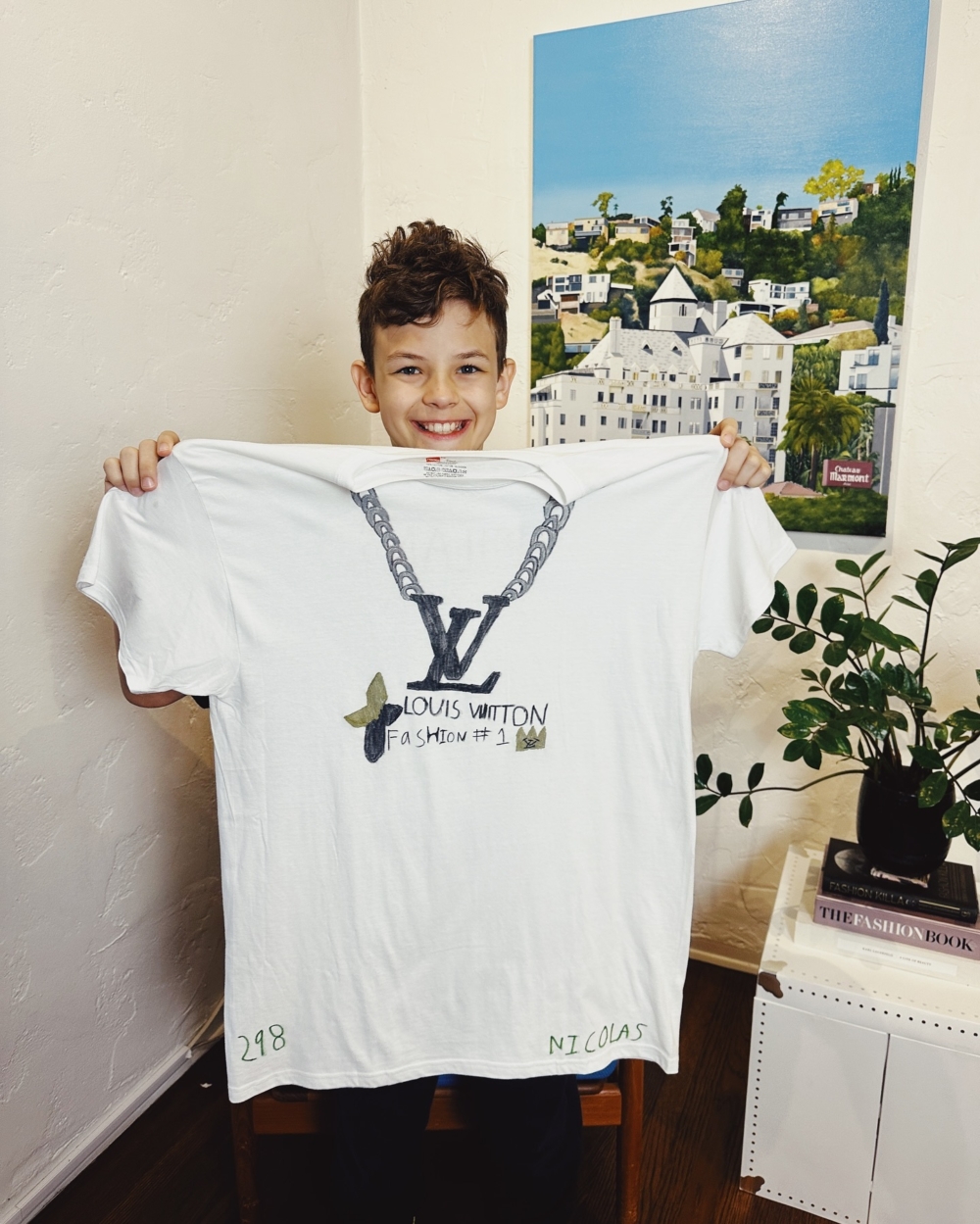 為 Nicolas Ghesquière 製作了 298 號 T-Shirt