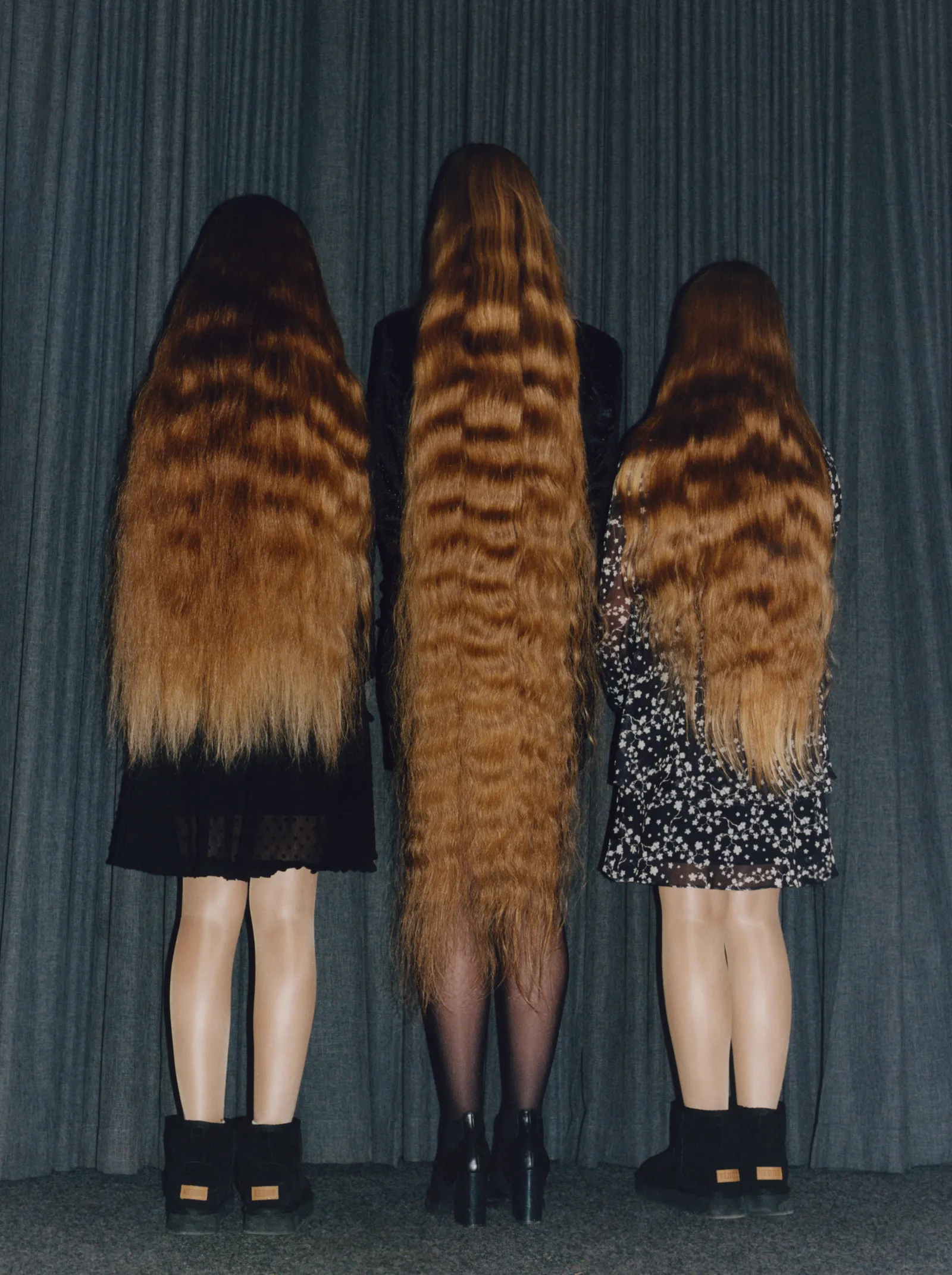 在立陶宛古老的民俗與神話中，女性的長髮被視為與大地連結的象徵