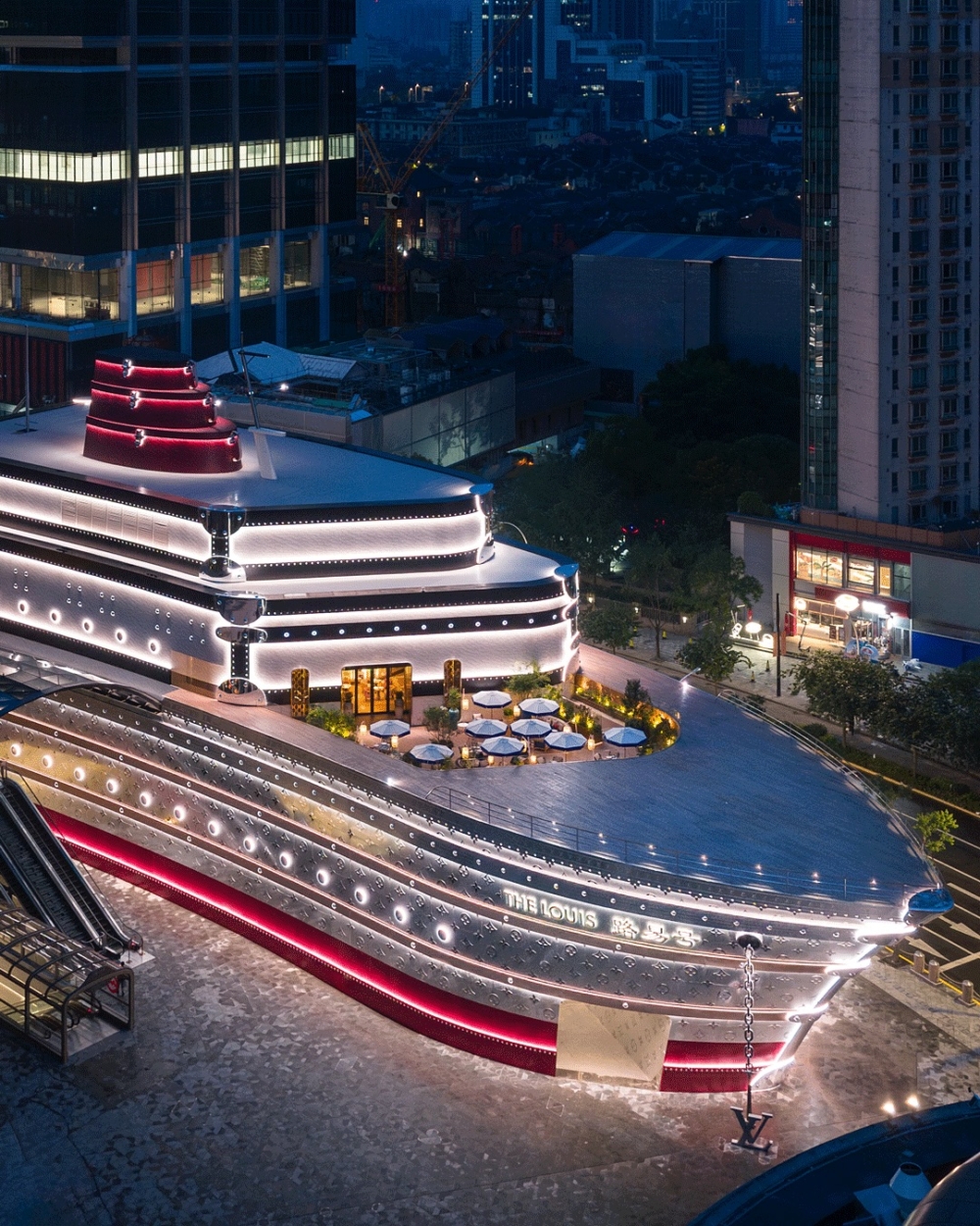 家族權力版圖轉移：解密Arnault家族與Hermès家族財富消長之謎