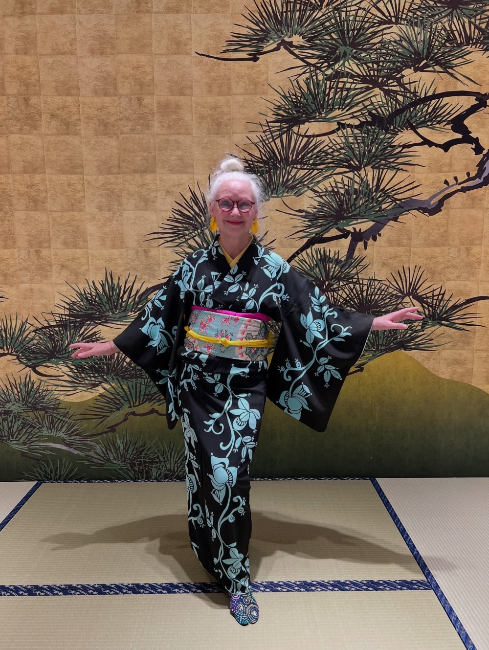 Sheila Cliffe的衣櫃，是一座色彩博物館