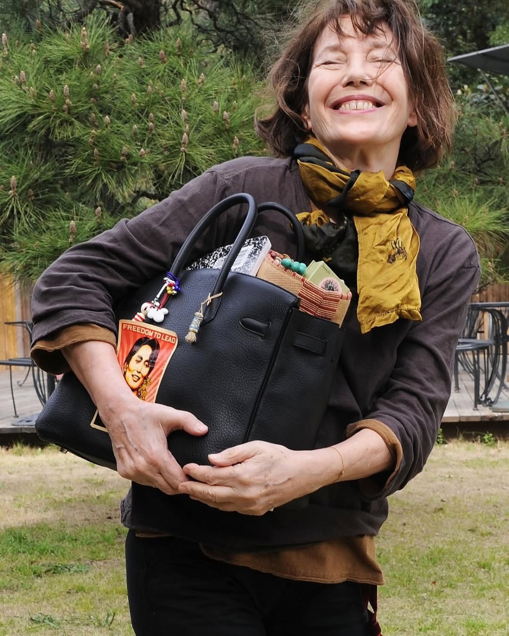 Jane Birkin 也自 1985 年起使用它長達十年,