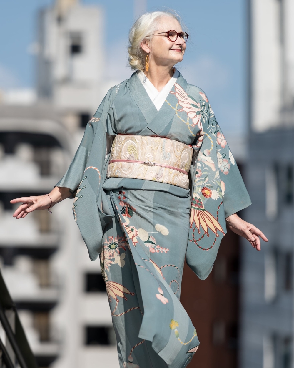 英國Kimono和服婆婆Sheila Cliffe