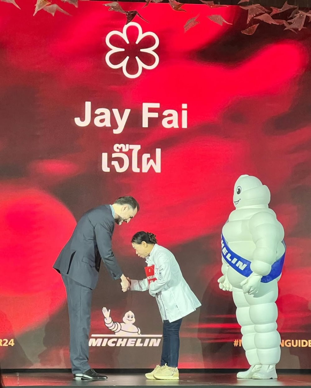 Jay Fai於2018年開始獲得曼谷首屆米其林指南一星殊榮。