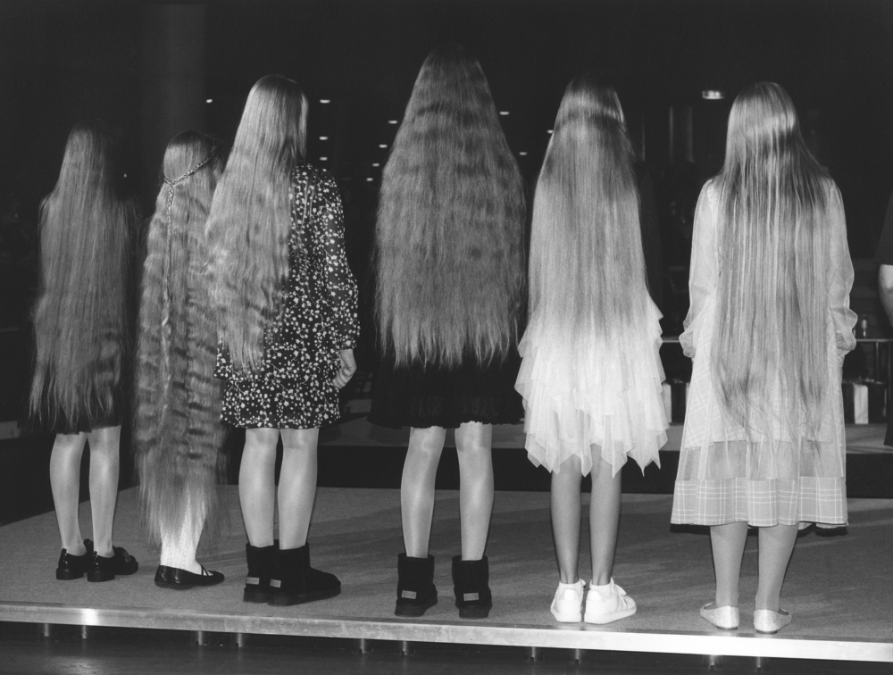 許多參加「長髮比賽」的女性，會選擇在這場活動中，最後一次展示自己的長髮