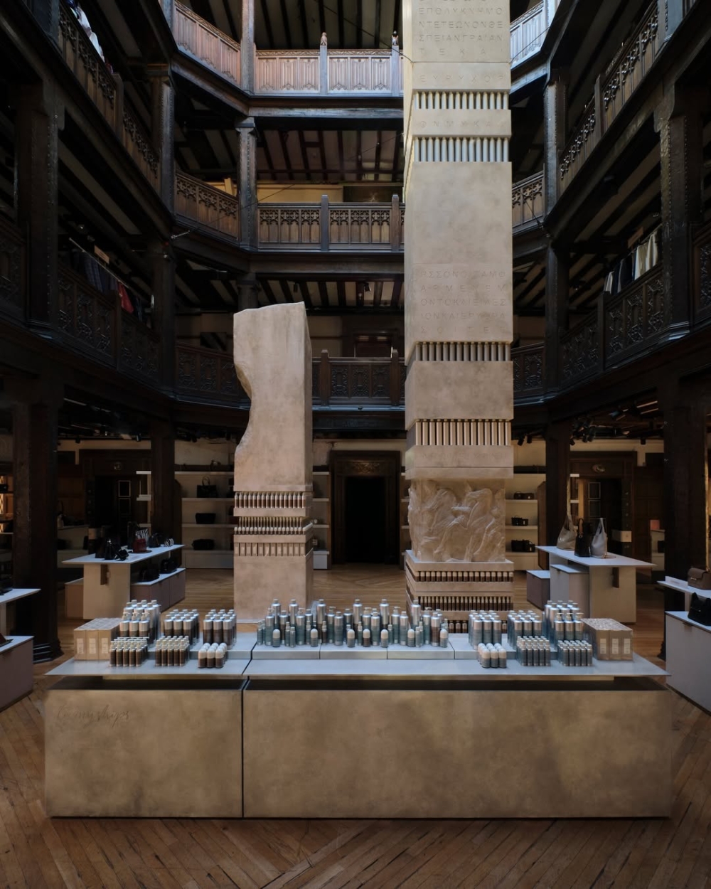 To My Ships是那種「不需要取代什麼，卻讓人想為它騰出空間」的存在