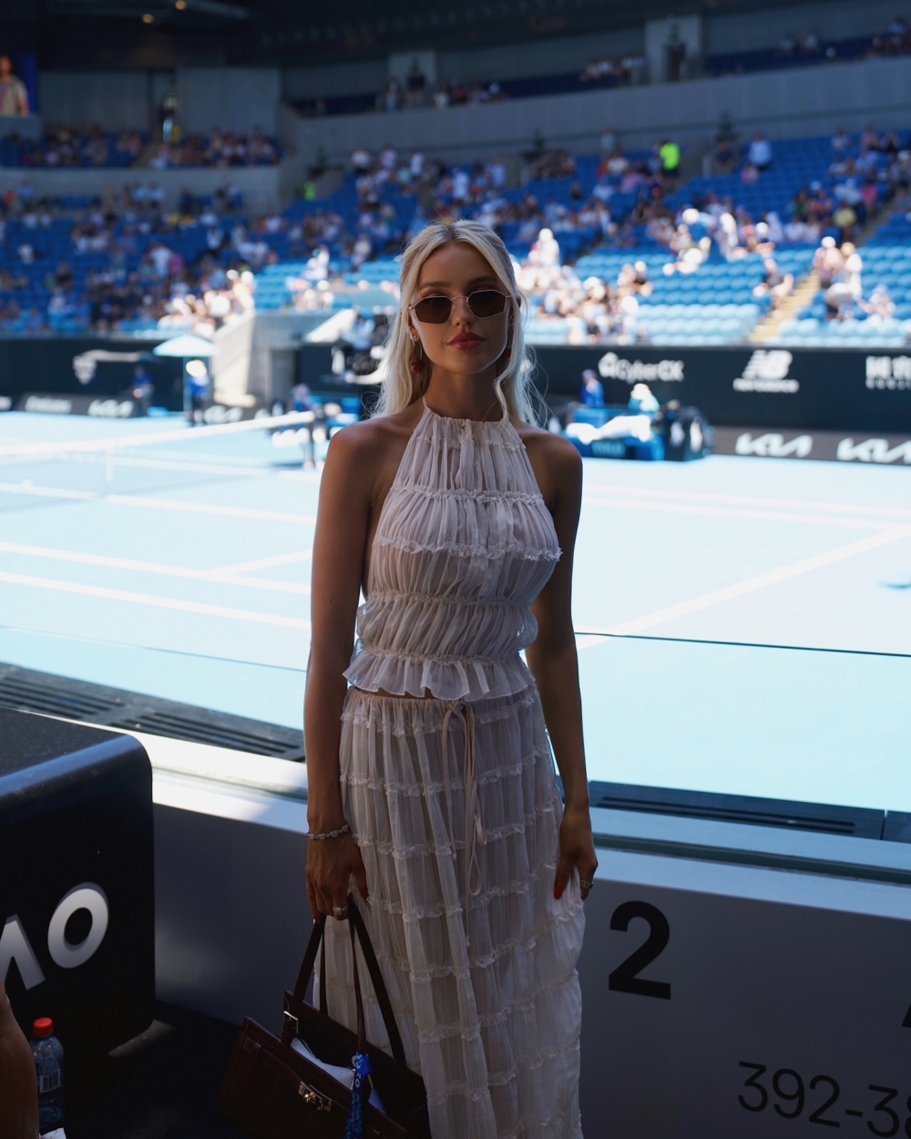 Morgan Riddle的出現,徹底顛覆了大家對WAG的刻板印象