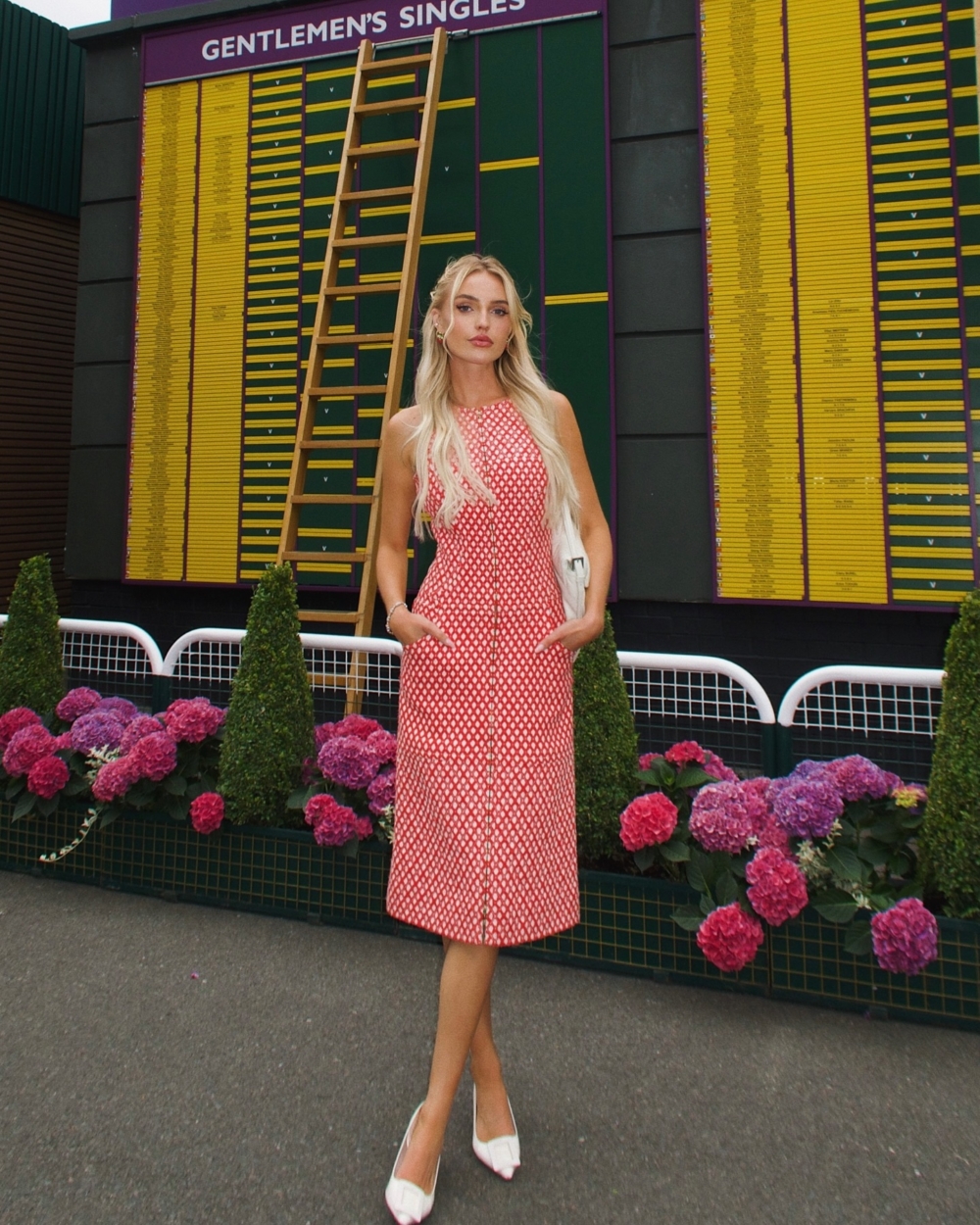 她讓「選手女友」這個角色從打氣加油升級為品牌合作的一環。