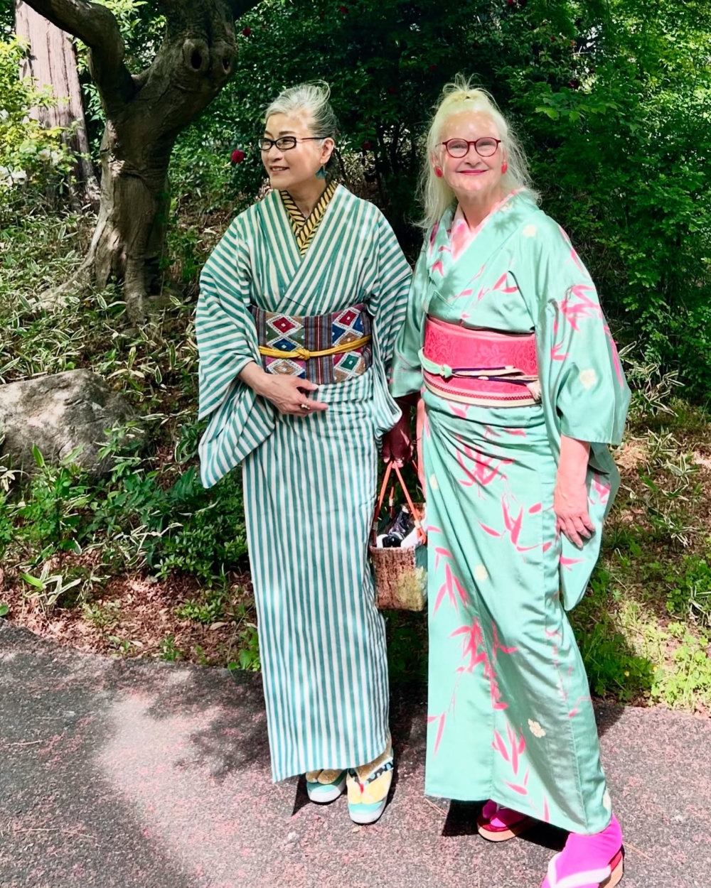 Sheila 擅長從傳統中玩出新花樣，經常以大膽配色和創意穿搭來詮釋和服之美