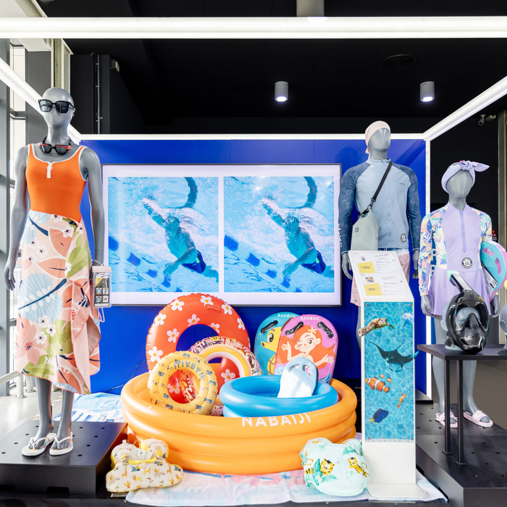 迪卡儂把門市重新設計成互動體驗館，還結合時尚元素和復古學院風