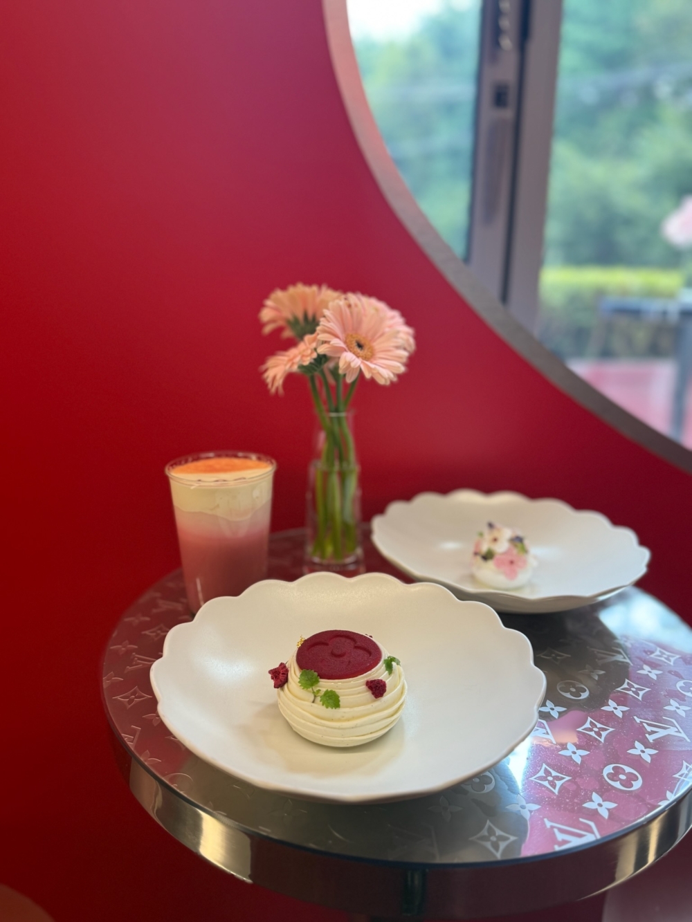 品牌攜手聖水甜點店Nôtre-dame主廚打造,推出3款專屬甜點