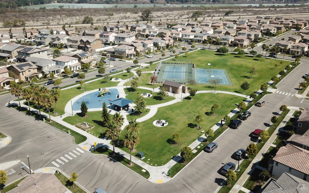 誰說有錢就能為所欲為?Mark Zuckerberg在加州砸1.1億爆買11棟豪宅打造私人帝國,鄰居怒批社區變監控堡壘