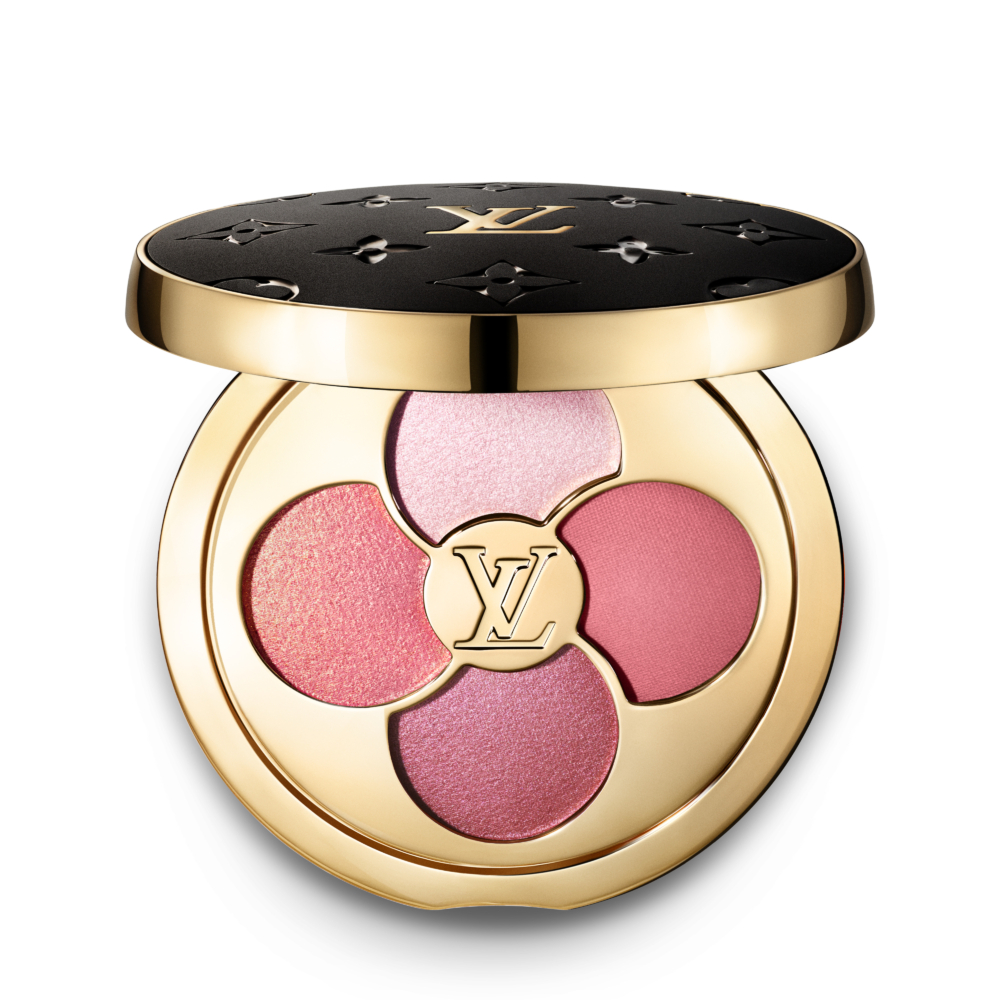 眼影配方柔滑易推,輕輕一抹便能展現亮麗色彩