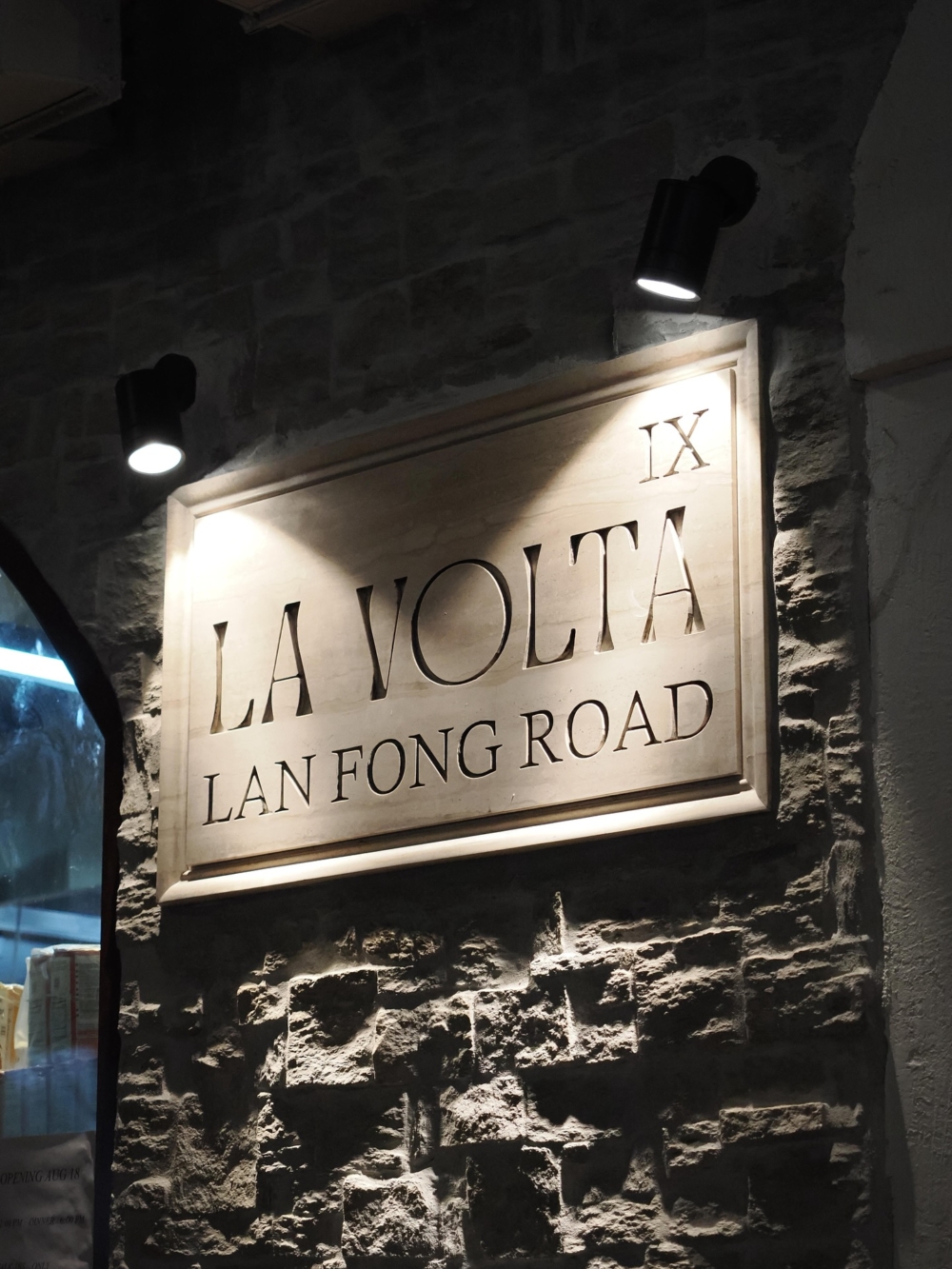 店名「La Volta」源自意大利語，寓意「人生的轉折點」