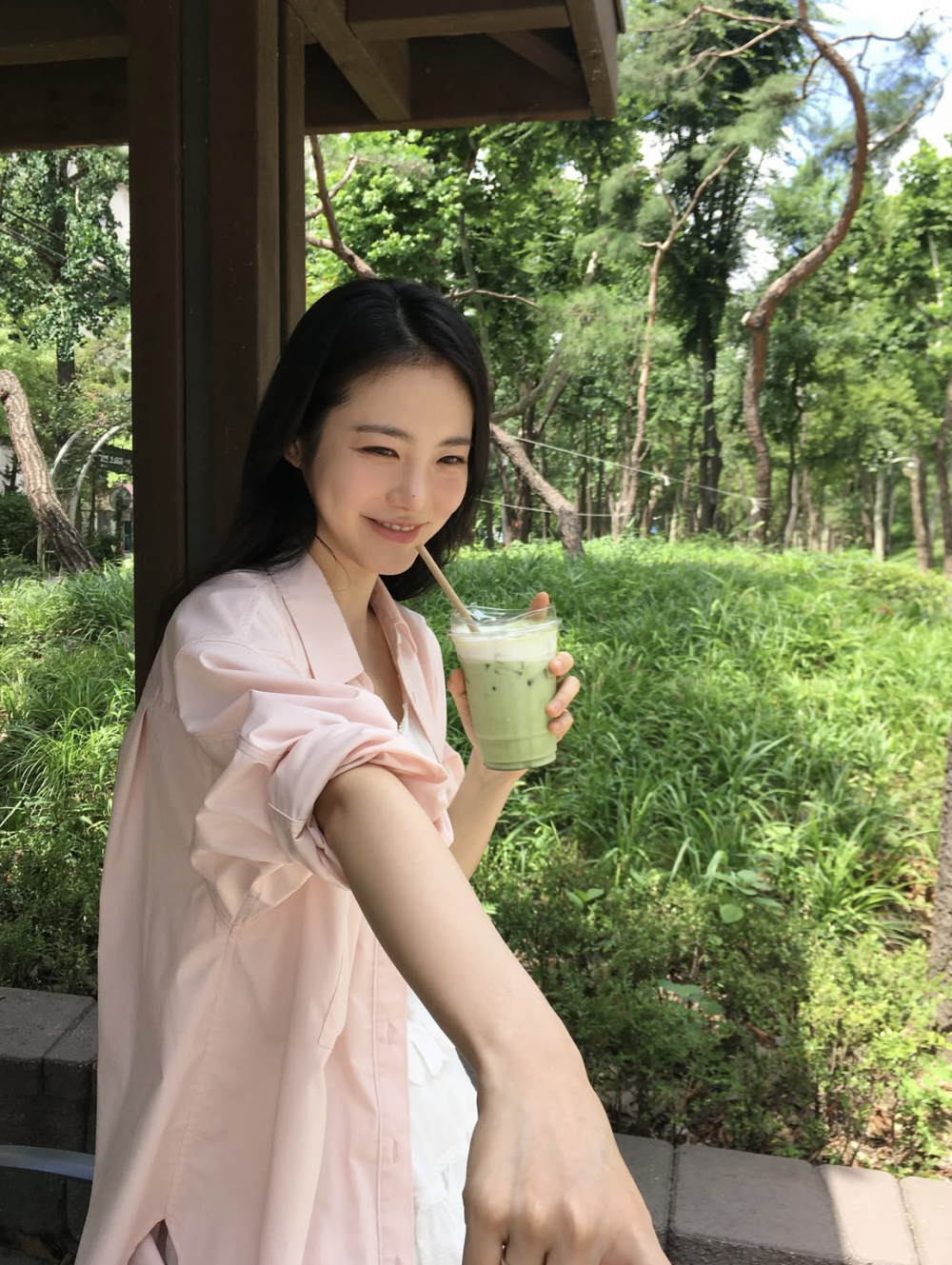 日常裡的咖啡時光、週末的小聚,甚至獨自靜坐的片刻,都是能帶來力量的片段。