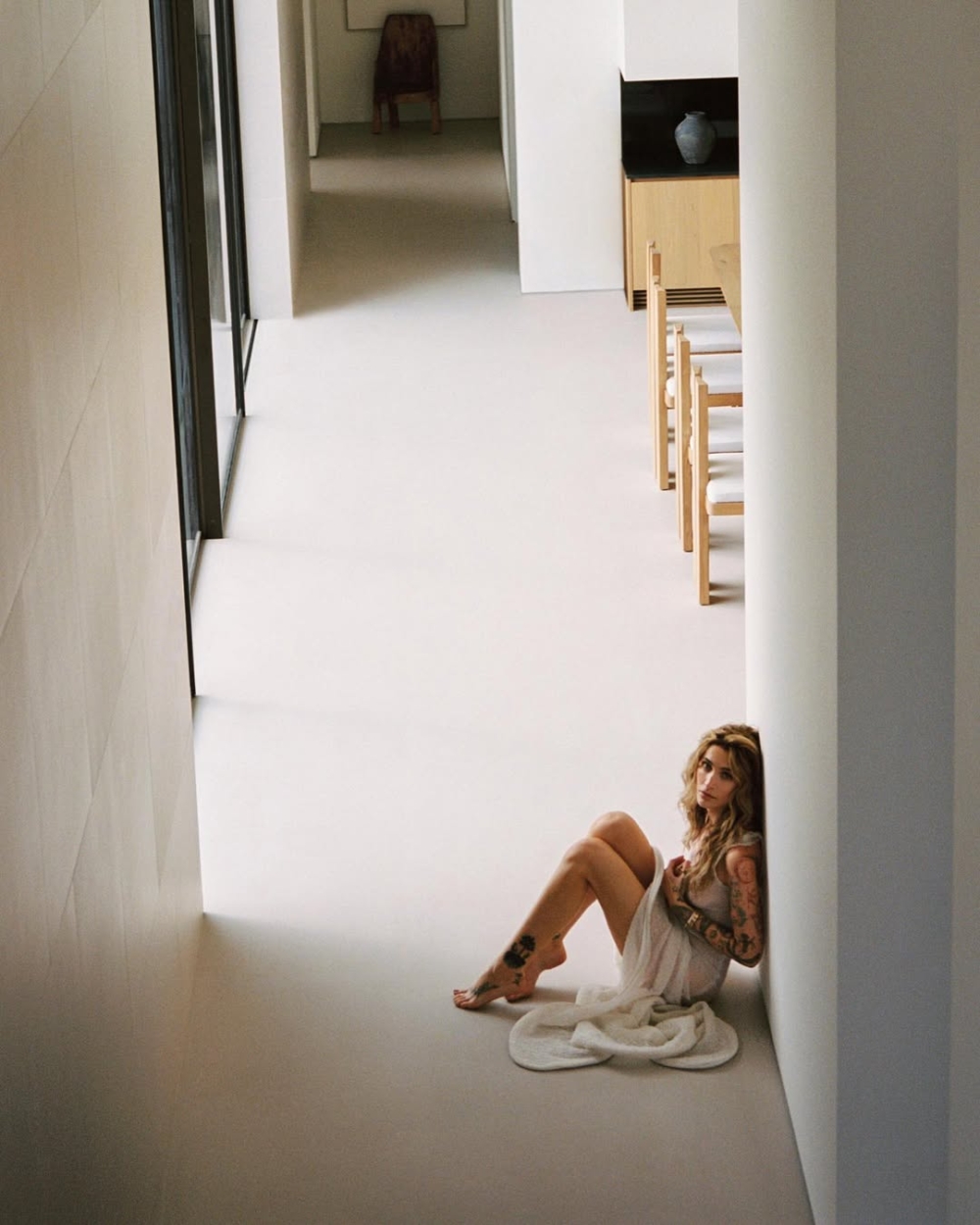 由於父親名聲，Paris Jackson從小被狗仔緊盯，經歷讓她罹患創傷後壓力症候群。