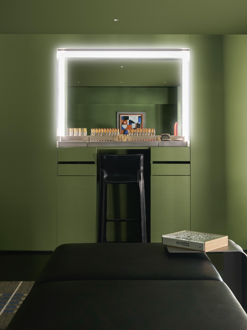 Byredo開設了全新概念店，將這座曾經是 Sala Dalmau 畫廊的歷史空間