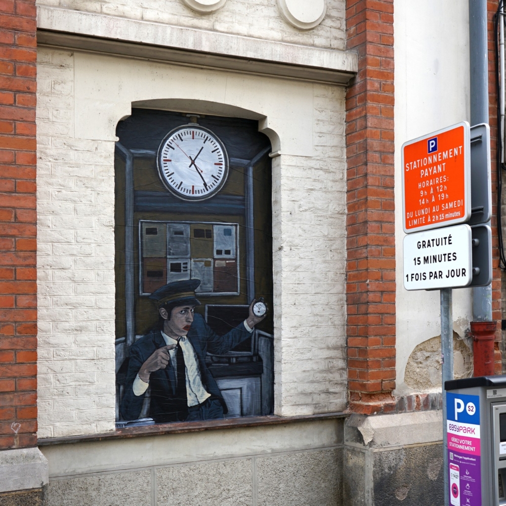 Levalet 也曾透露，自己所在的巴黎第 13 區對街頭藝術相對包容