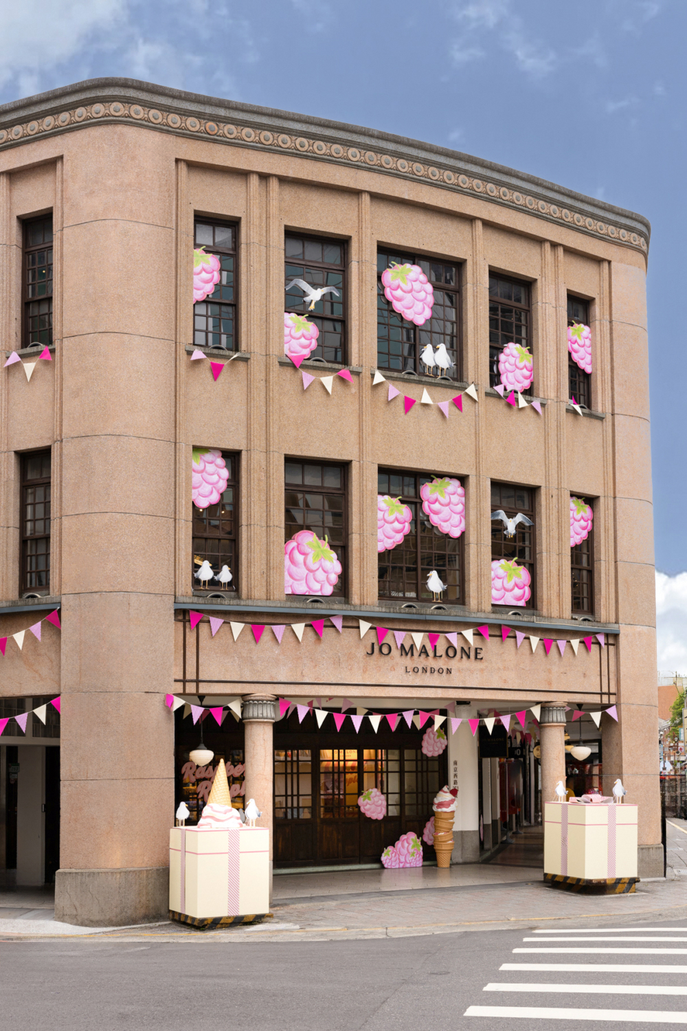 為什麼街邊香氛店全球瘋開？Z 世代圈粉關鍵