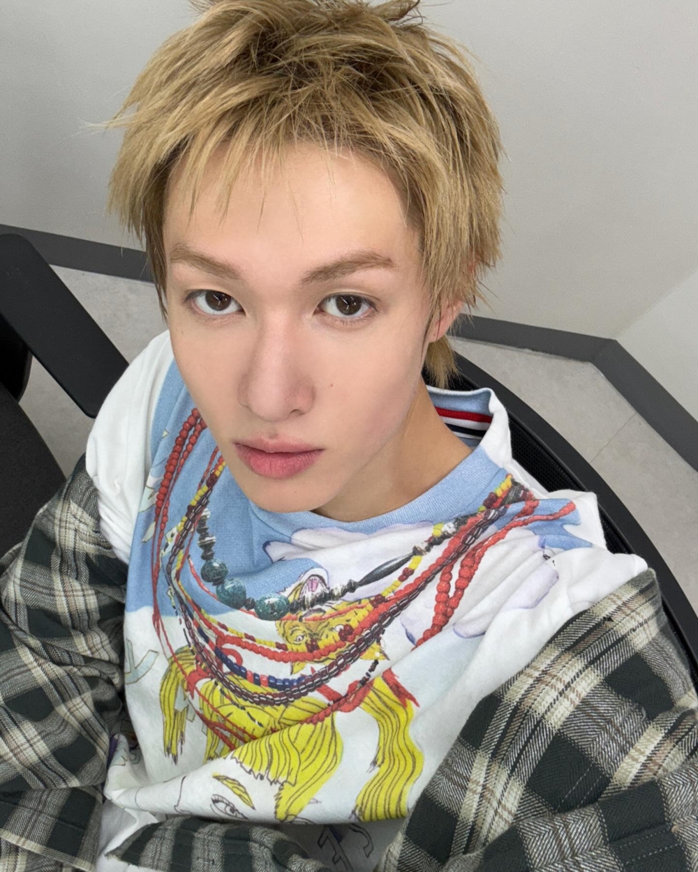 CORTIS的舞台上，他是靈魂支柱，也是團體的音樂核心