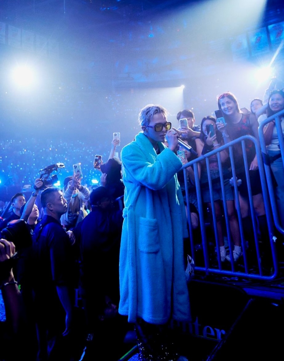 畢竟,還有什麼比一架專屬飛機更能證明一個藝人的國際地位呢?