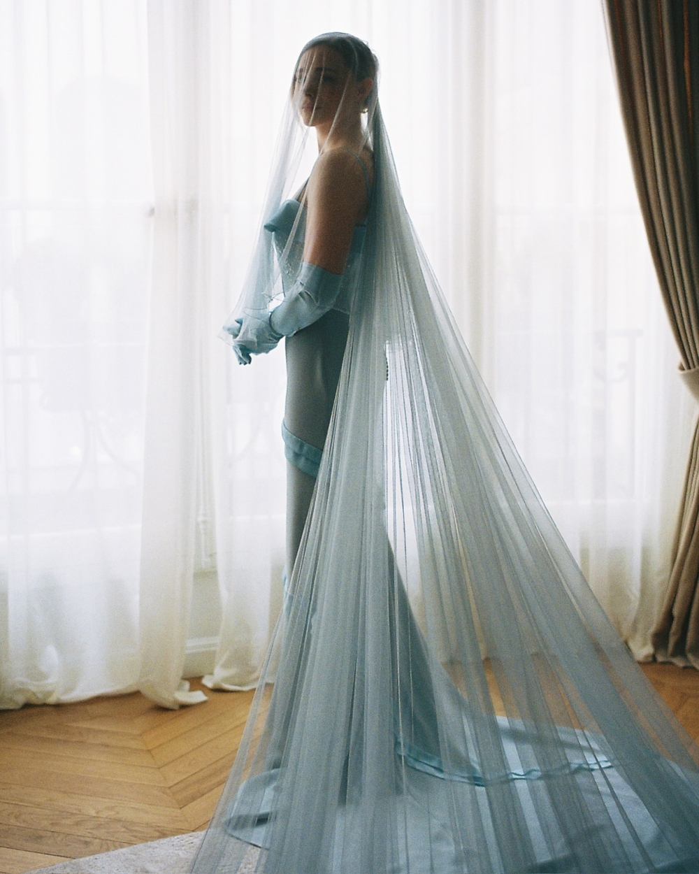 愛情不需要躲藏：Chloë Grace Moretz 的七年情書終於有了結局