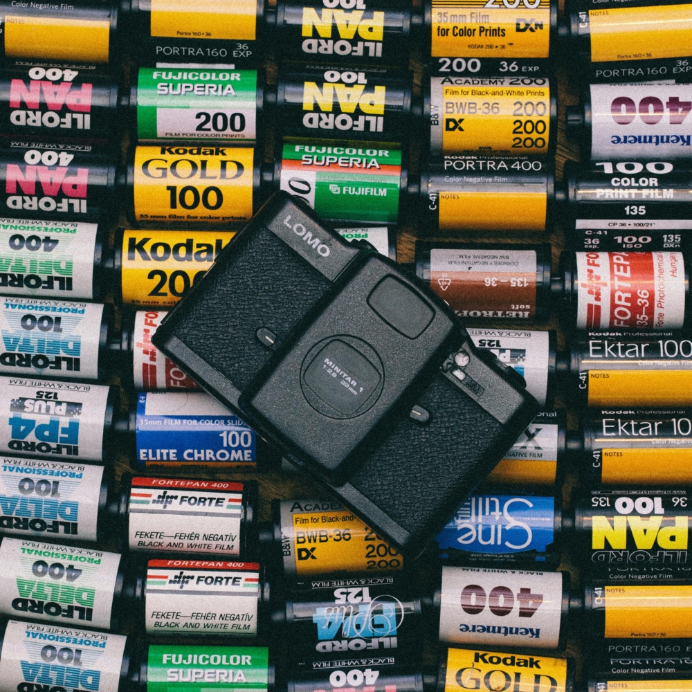 它轉向工業印刷、專業影像輸出、甚至化工製程與藥品原料代工