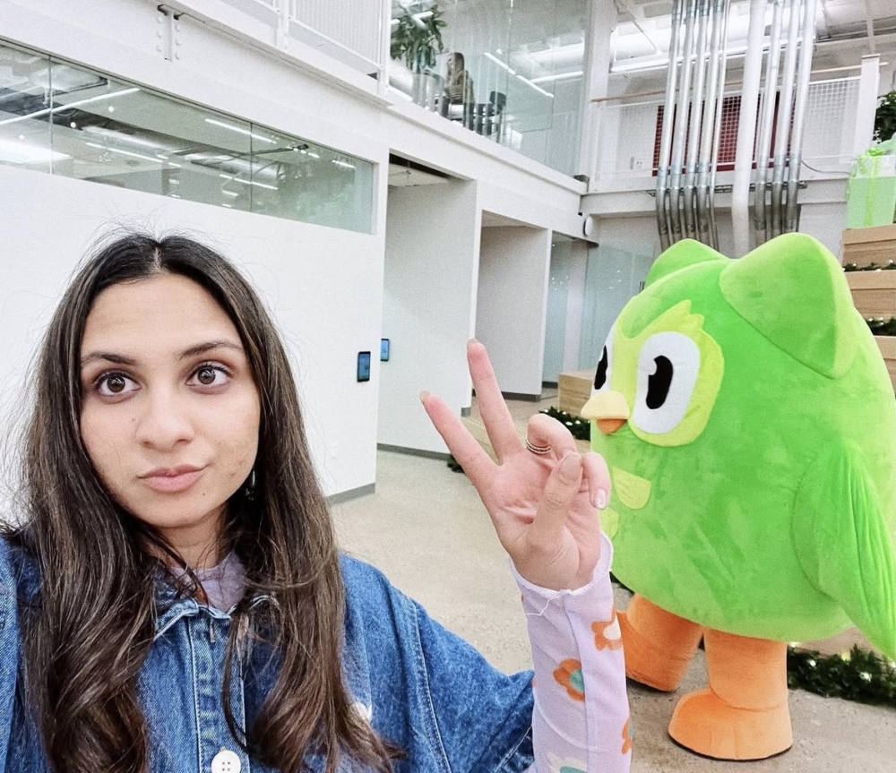 2025年,她宣布離開Duolingo,結束五年的傳奇旅程。