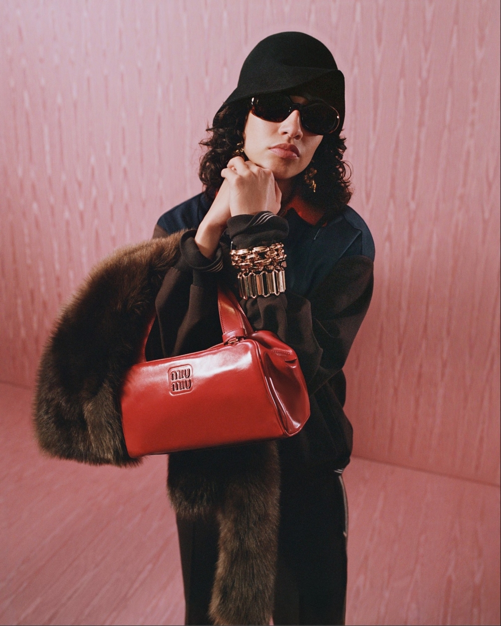 要說 Prada 集團的黑馬,非 Miu Miu 莫屬