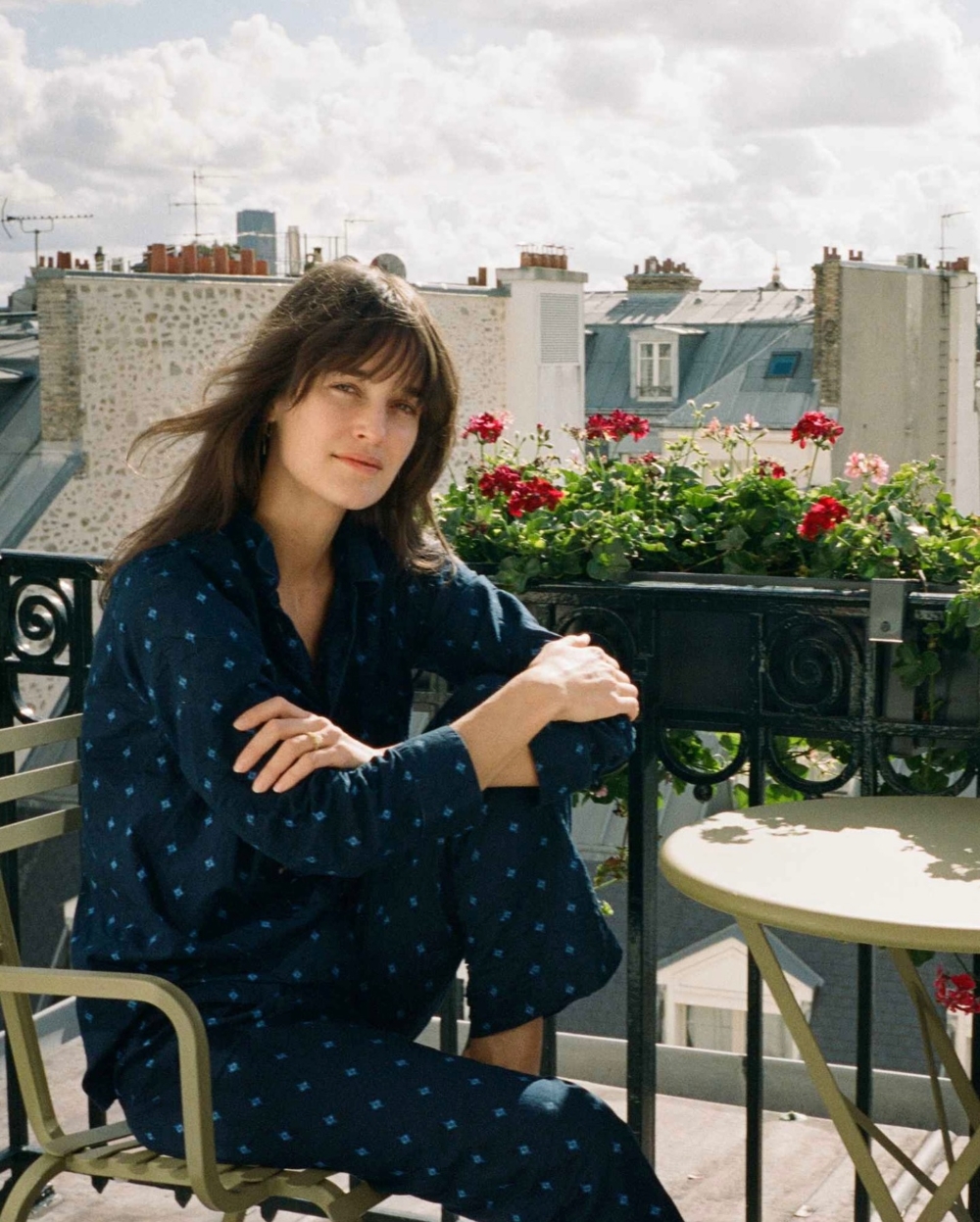 Kate 出身演藝世家，是演員 Gregory Harrison 與模特兼演員 Randi Oakes 的女兒