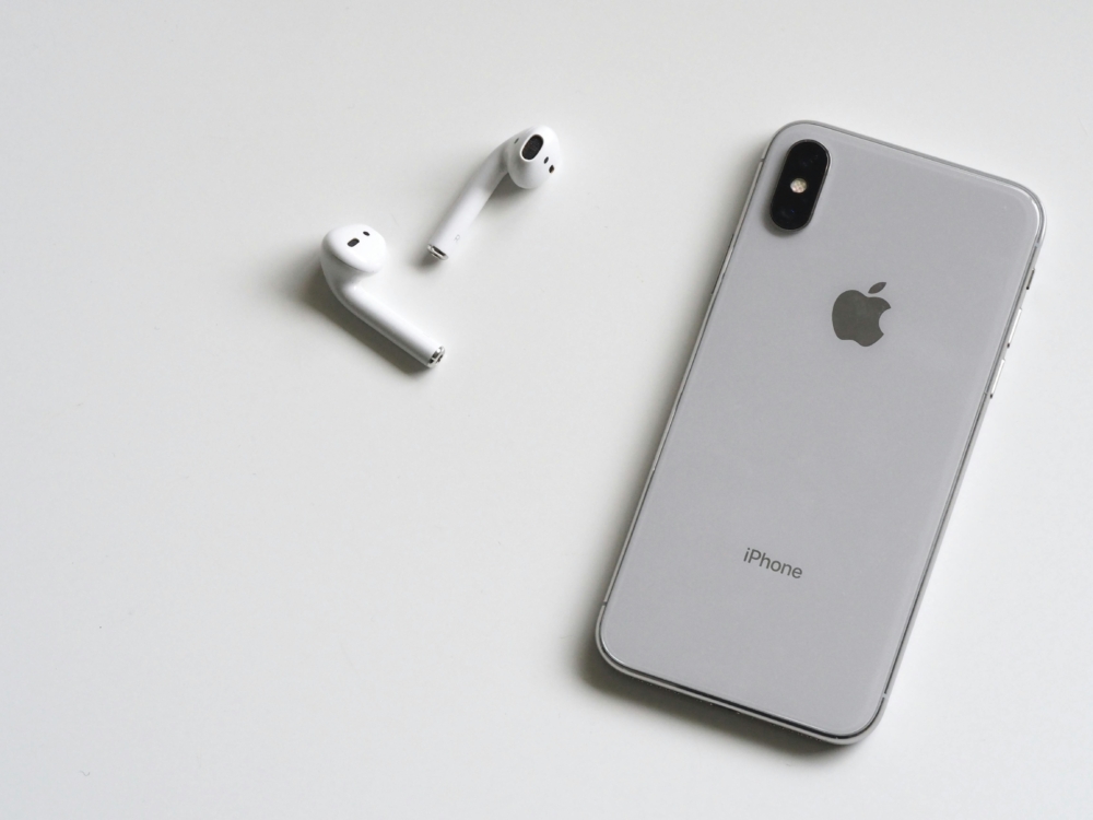 北京法院判定「新通天地」公司持有「IPHONE」在皮具類商品上的商標有效